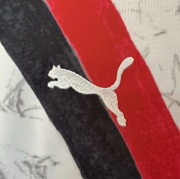 Manchester City 25/26 Away Kit