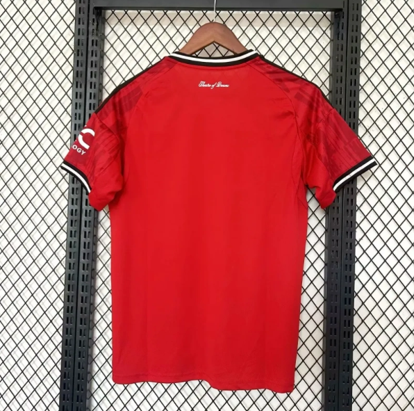 Manchester United 25/26 Home